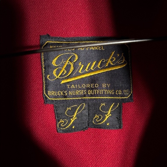 Vintage 50s Bruck’s Wool Nurses Cape - Picture 3 of 4